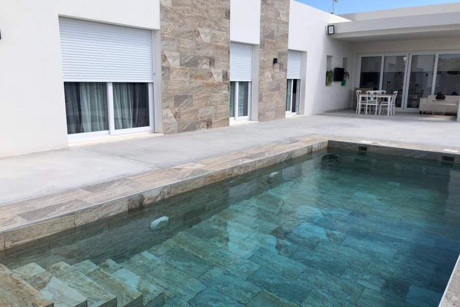 Nueva construcción  - Chalet - Aspe - urbanizaciones