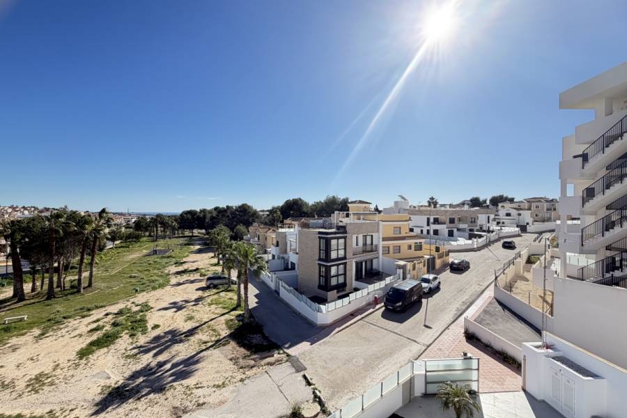 Resale - Detached - Orihuela Costa - Villamartin