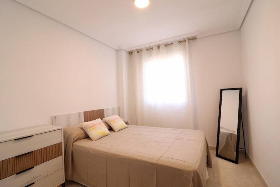 Resale - Townhouse - Torrevieja - Las Calas