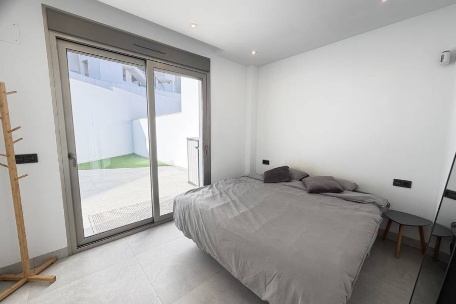 Resale - Detached - Orihuela Costa - Villamartin