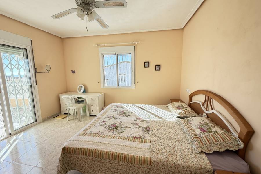 Resale - Detached - Orihuela Costa - Villamartin