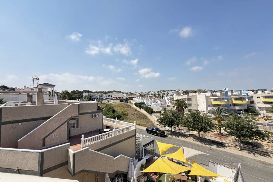 Resale - Detached - Orihuela Costa - Villamartin