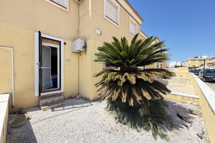 Resale - Apartment - Orihuela Costa - Villamartin