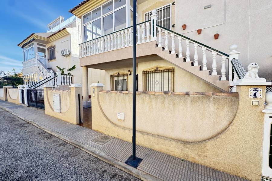 Resale - Apartment - Orihuela Costa - La Zenia