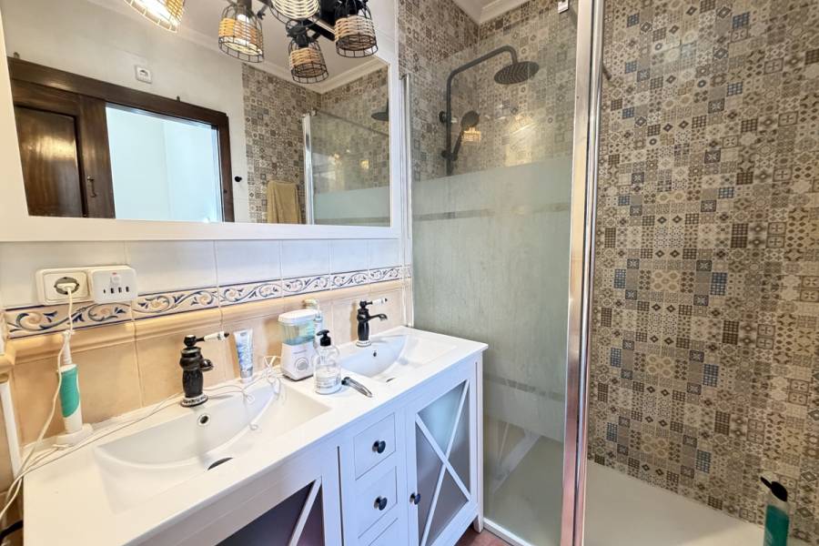 Resale - Townhouse - Pilar De La Horradada