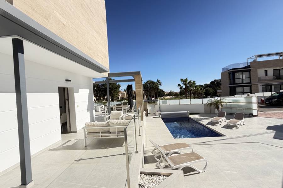 Resale - Detached - Orihuela Costa - Villamartin