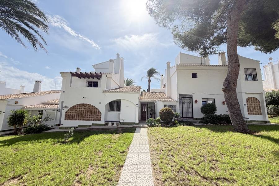 Resale - Apartment - Orihuela Costa - Villamartin