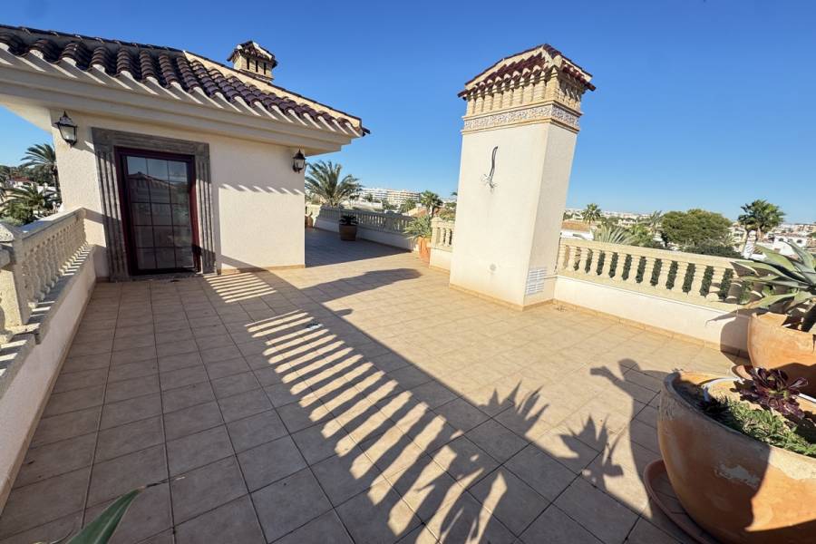 Bestaande bouw - Detached - Cabo Roig