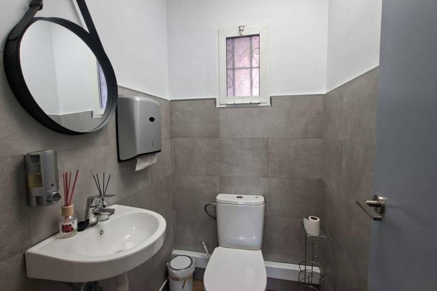 Locales en alquiler/traspaso - Local Comercial - Torrevieja - Acequion