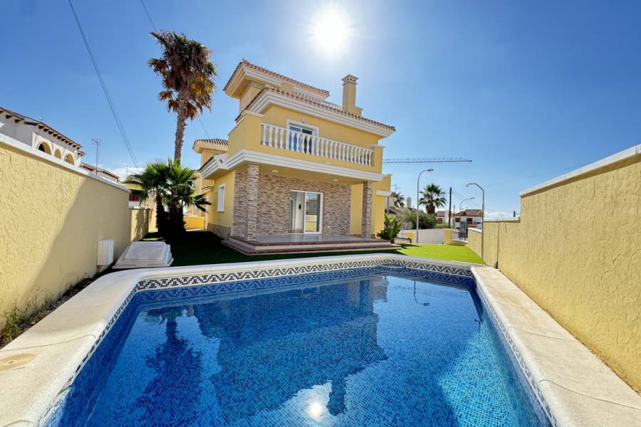 Resale - Detached - Orihuela Costa - Villamartin