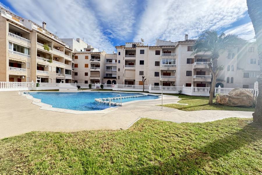 Resale - Apartment - Torrevieja