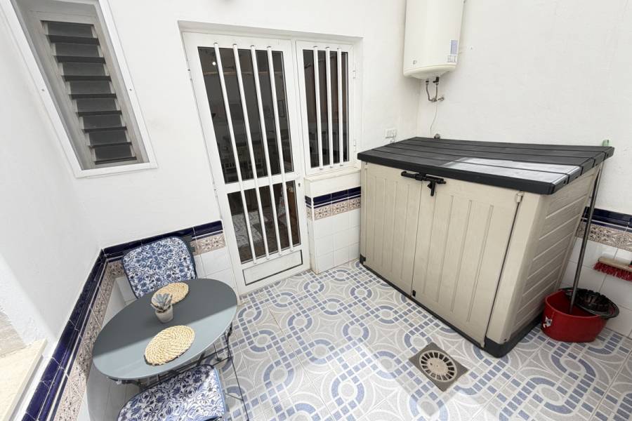 Resale - Apartment - Orihuela Costa - La Zenia
