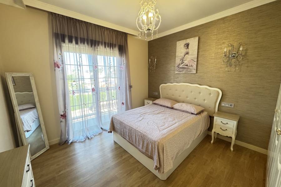 Bestaande bouw - Detached - Cabo Roig