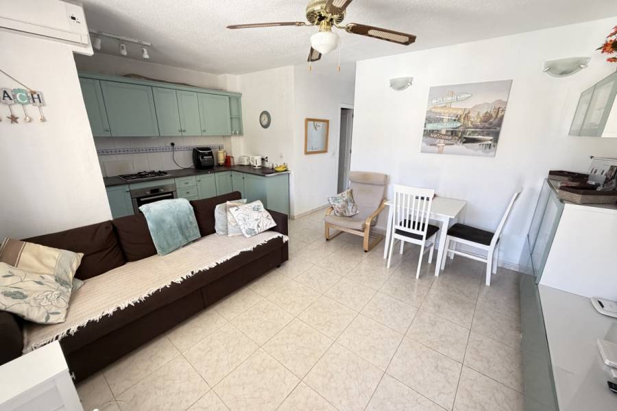 Resale - Apartment - Orihuela Costa - Villamartin