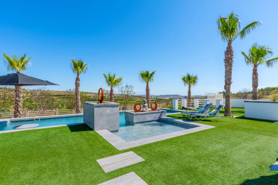 Resale - Detached - Torremendo