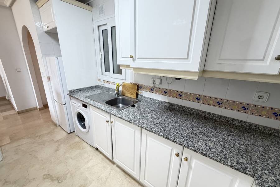 Resale - Apartment - Orihuela Costa - Villamartin
