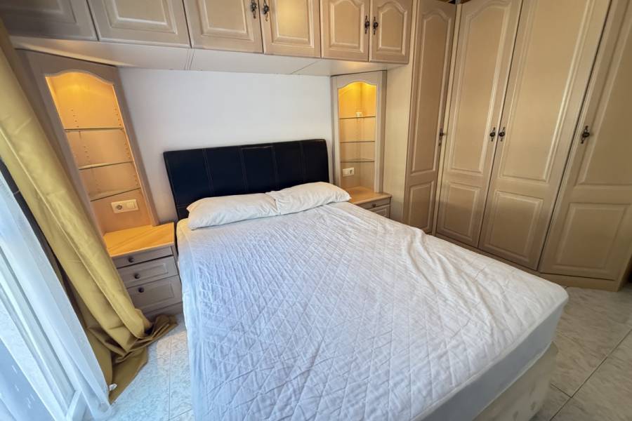 Resale - Apartment - Orihuela Costa - Villamartin