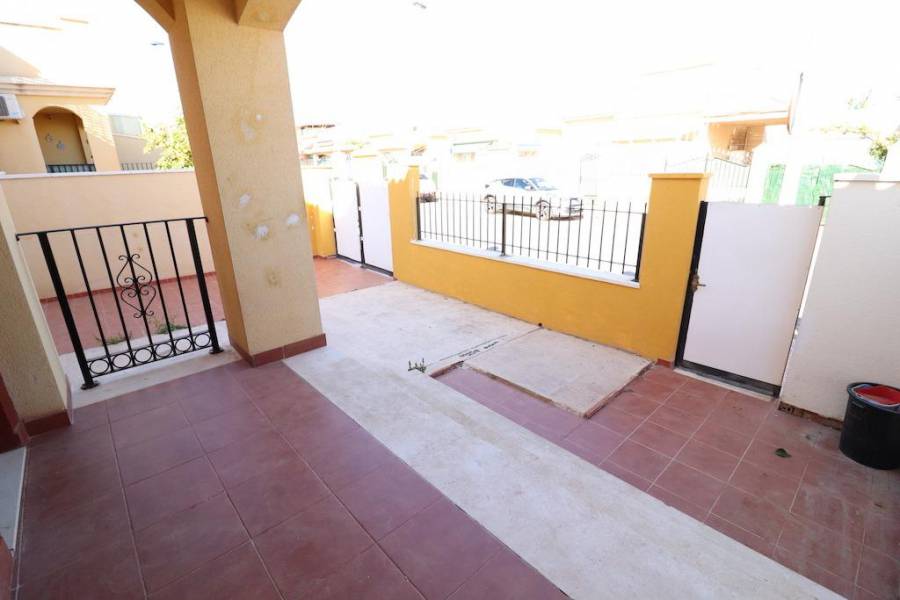 Resale - Townhouse - Torrevieja - Las Calas