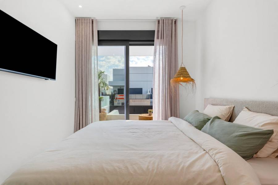 Nueva construcción  - Chalet - Los Dolores - Sector 3