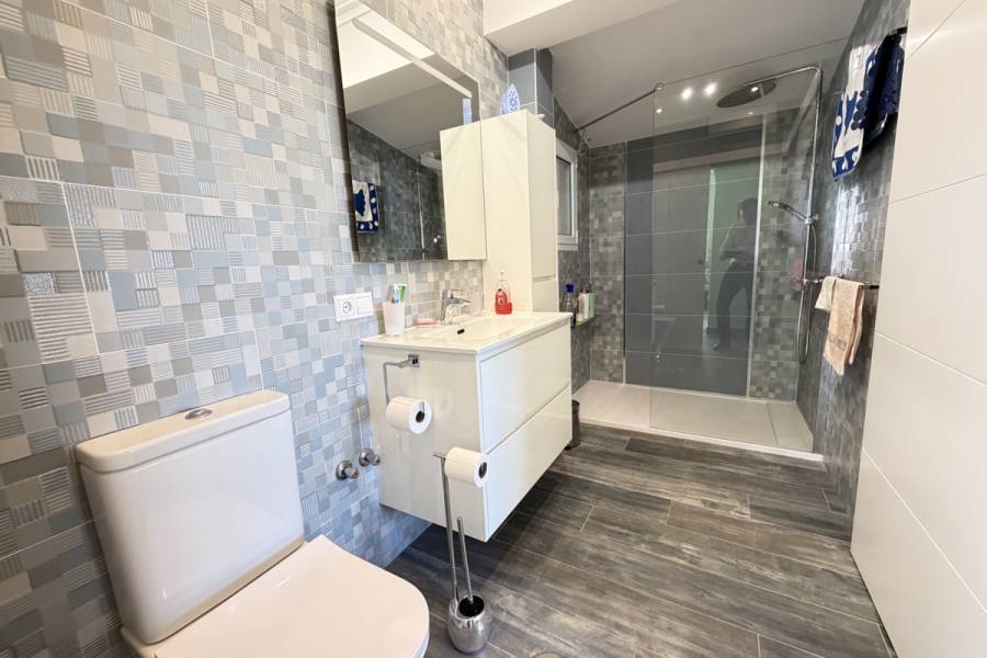 Resale - Detached - Orihuela Costa - Villamartin