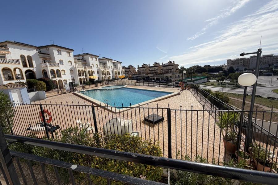 Resale - Apartment - Orihuela Costa - La Zenia
