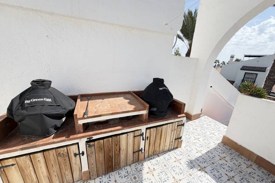 Resale - Apartment - Orihuela Costa - Villamartin