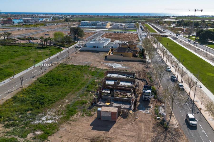 Nueva construcción  - Chalet - Pilar de la Horadada - pueblo