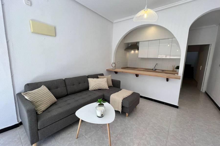 Resale - Townhouse - Orihuela Costa - Playa Flamenca