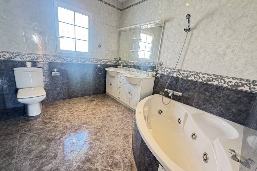 Bestaande bouw - Detached - San Miguel de Salinas