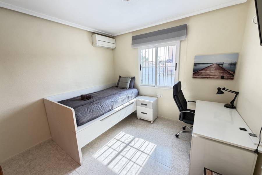 Resale - Detached - Orihuela Costa - Villamartin