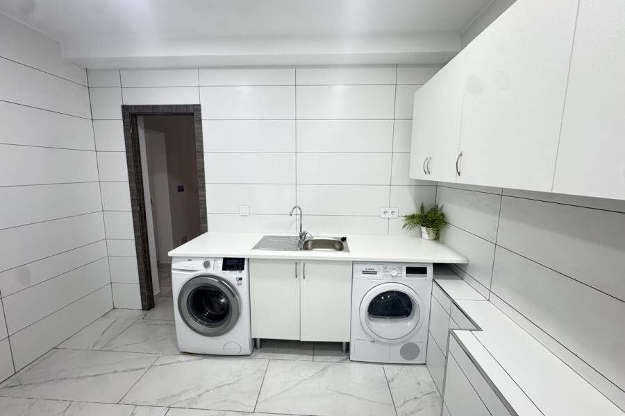 Resale - Detached - San Miguel de Salinas