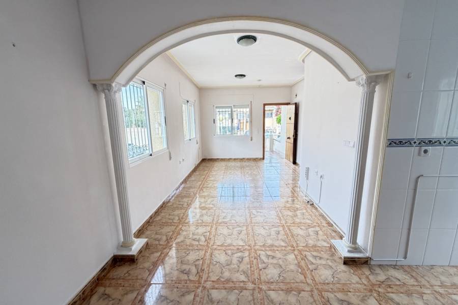 Resale - Apartment - Orihuela Costa - La Zenia