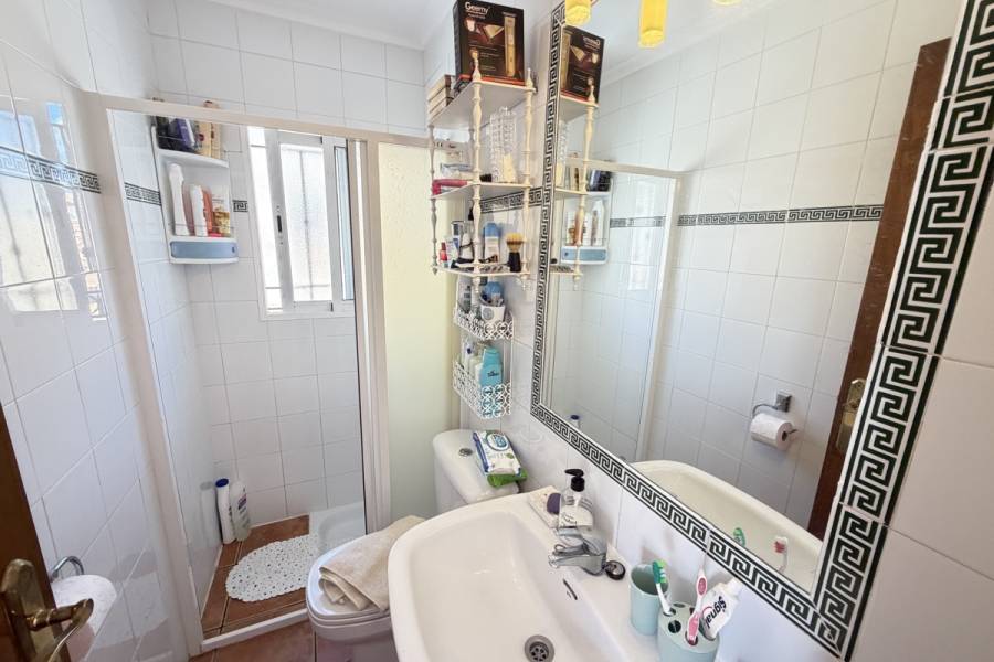 Resale - Apartment - Orihuela Costa - La Zenia