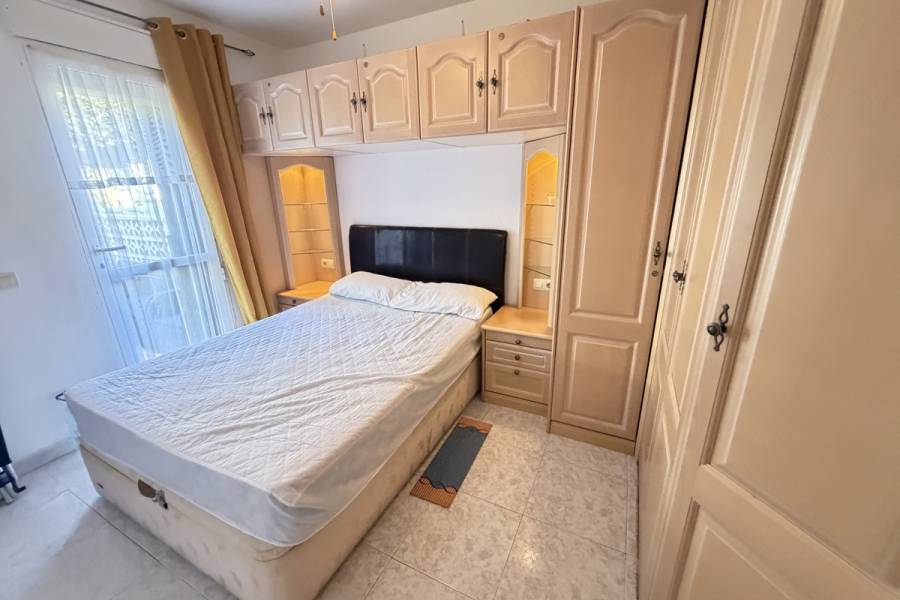 Resale - Apartment - Orihuela Costa - Villamartin
