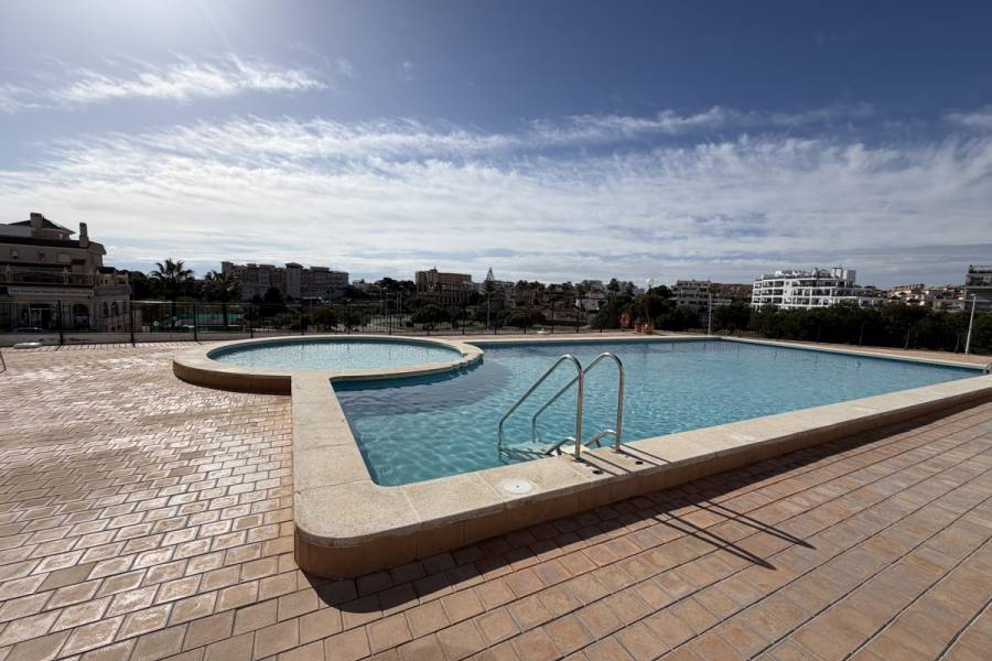 Resale - Apartment - Orihuela Costa - La Zenia
