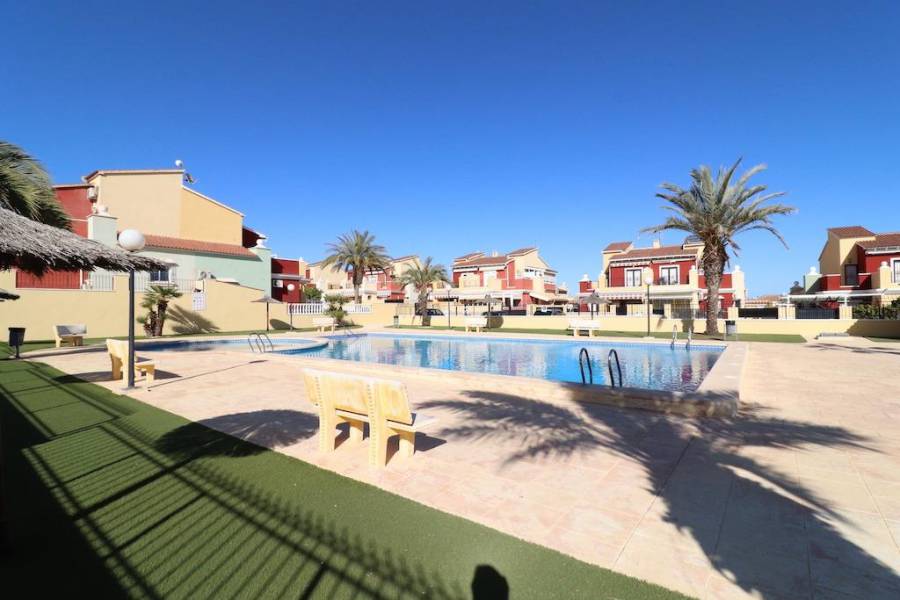 Resale - Townhouse - Torrevieja - Las Calas