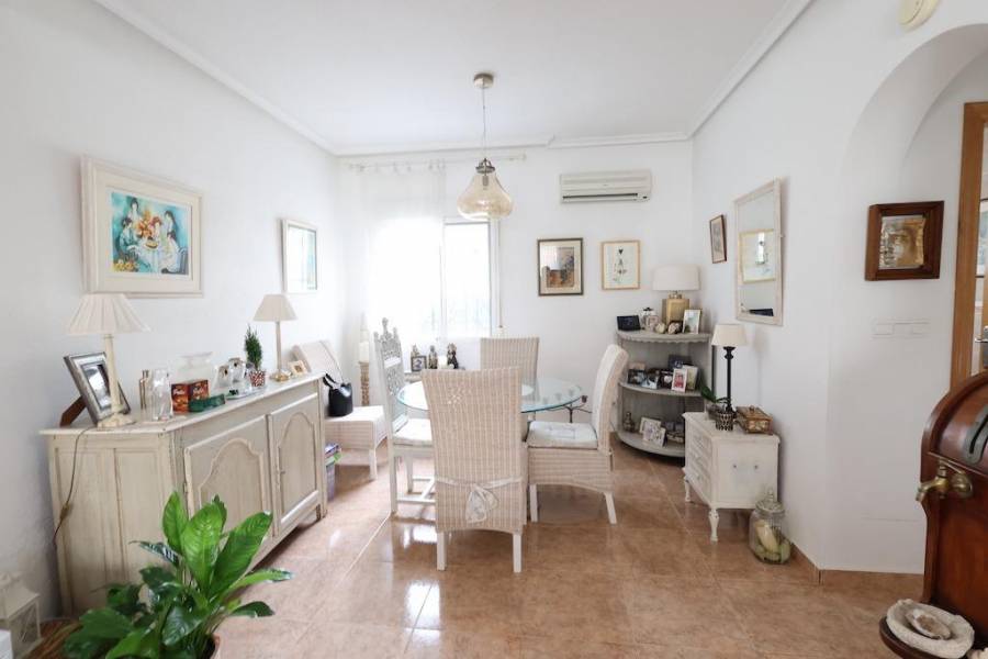 Resale - Detached - Orihuela Costa - Playa Flamenca