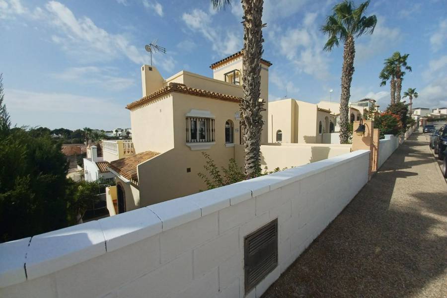 Resale - Detached - Orihuela Costa - Lomas de Cabo Roig