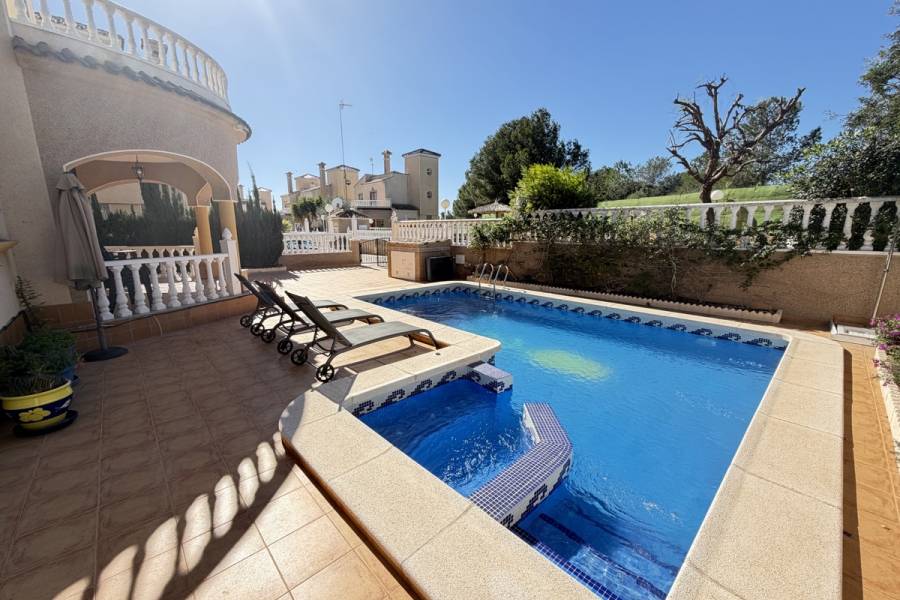 Reventa - Chalet - Orihuela Costa - Villamartin