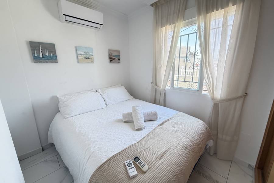 Resale - Detached - Orihuela Costa - Villamartin