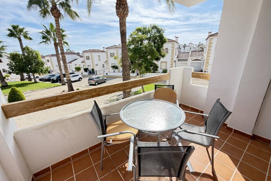 Resale - Apartment - Orihuela Costa - Villamartin