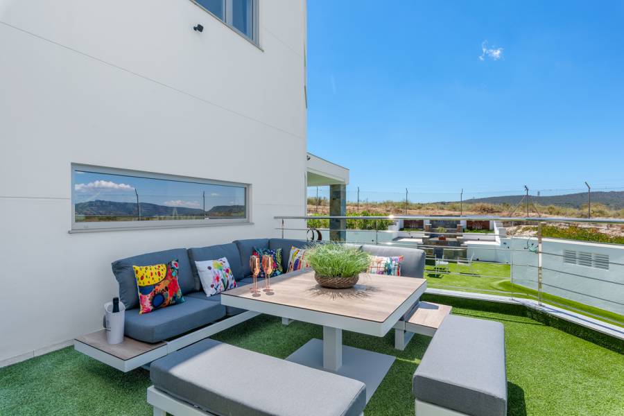 Resale - Detached - Torremendo