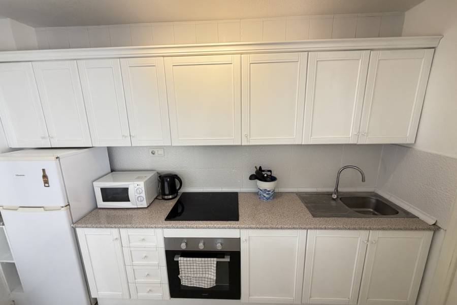 Resale - Apartment - Orihuela Costa - Villamartin