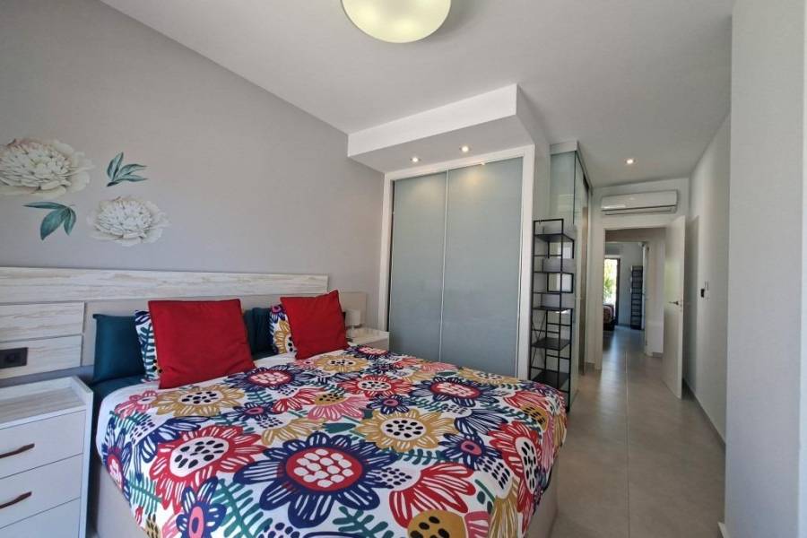 Resale - Apartment - Guardamar del Segura - El Raso