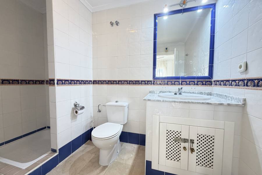 Resale - Apartment - Orihuela Costa - Villamartin