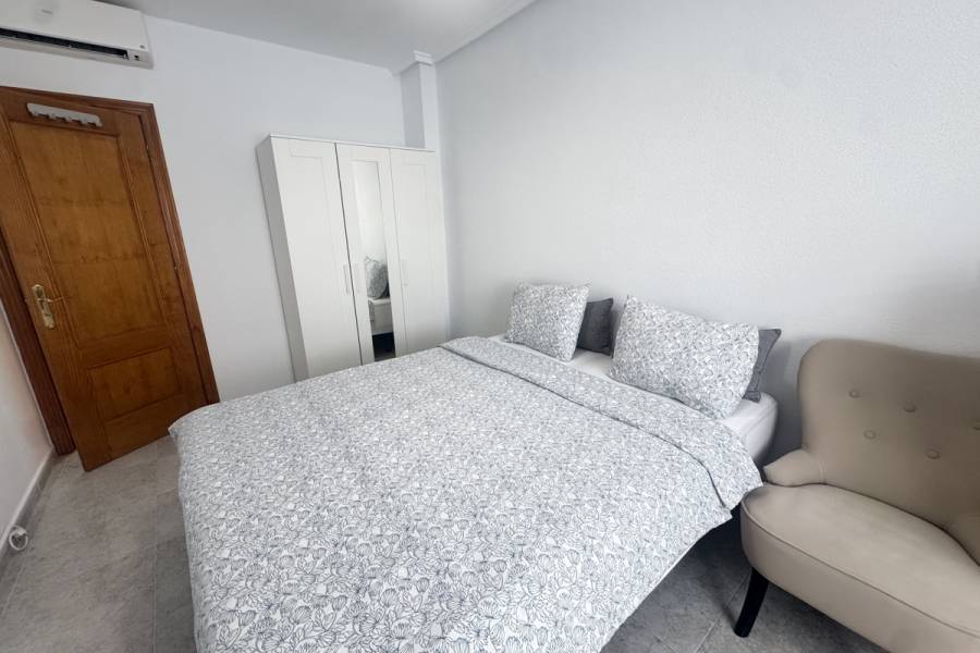 Reventa - Chalet - Orihuela Costa - Villamartin