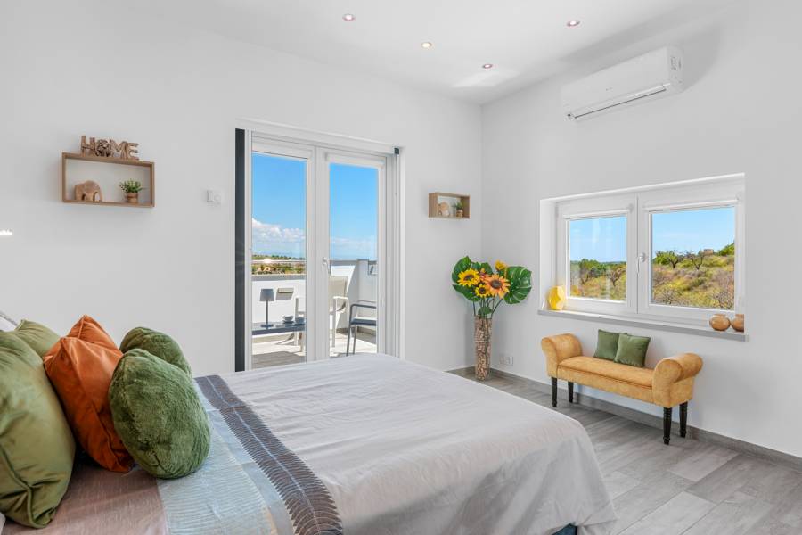 Resale - Detached - Torremendo