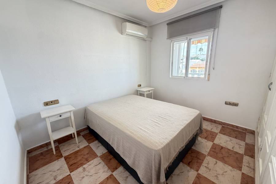 Resale - Apartment - Orihuela Costa - Villamartin