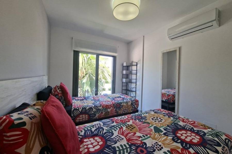 Resale - Apartment - Guardamar del Segura - El Raso