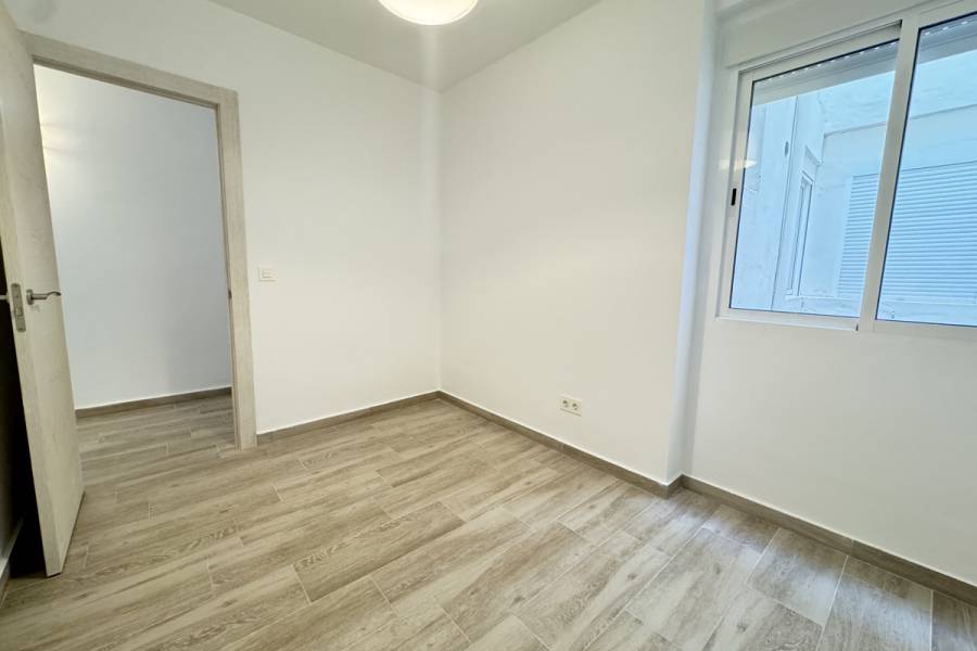 Resale - Apartment - Torrevieja